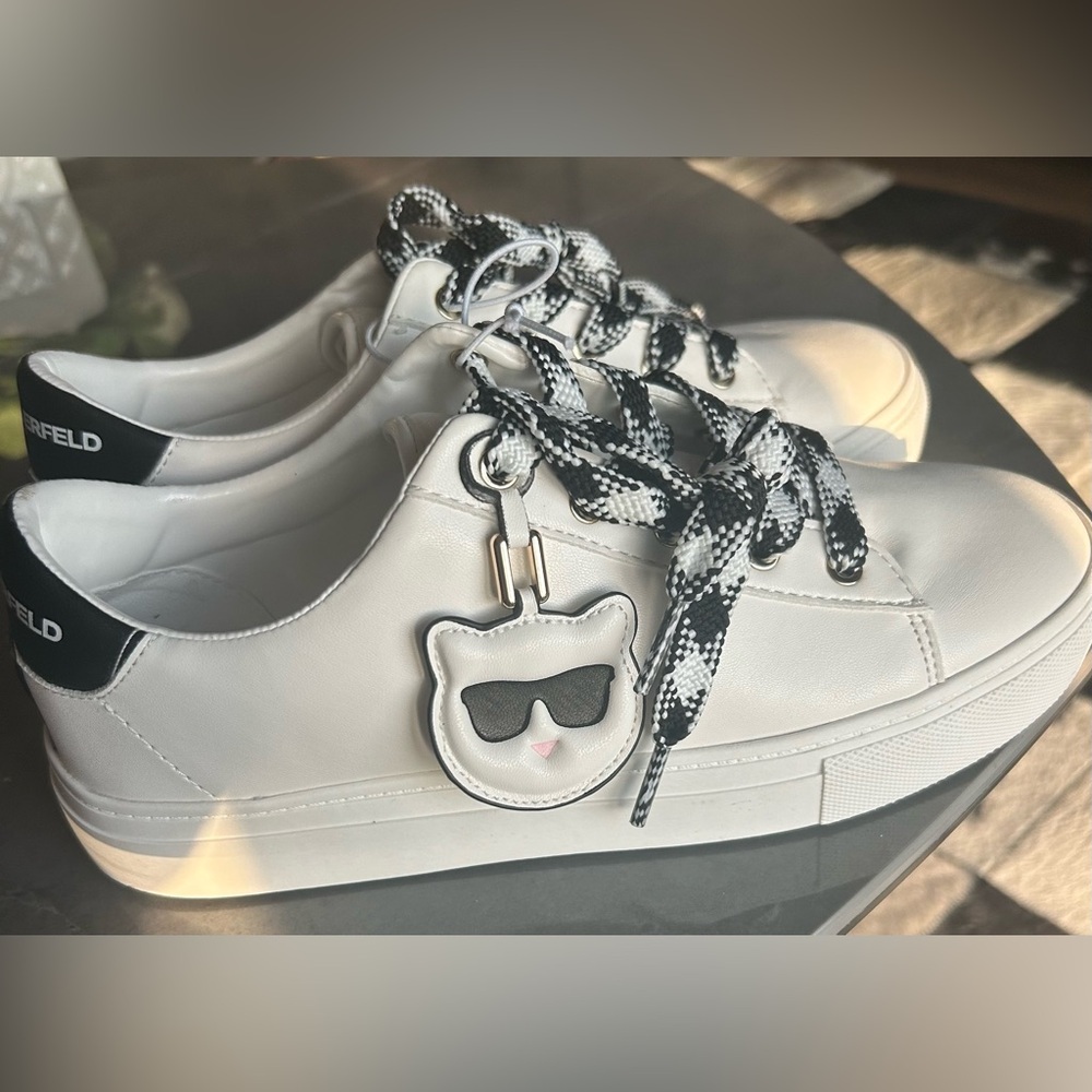 Karl Lagerfeld Paris Capree White Black Lace Up Logo Charm Sneakers Women New